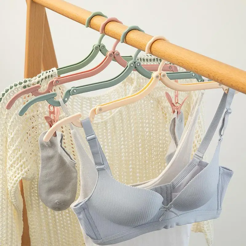 Foldable Clothes Hanger – Pack of 4, Non-Slip