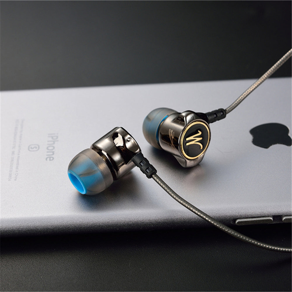Heavy Bass Metal In-Ear Headphones with Microphone – HiFi Wired Earphones