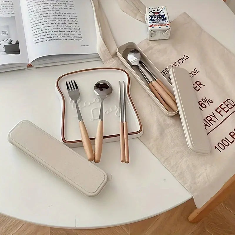 Stainless Steel Cutlery Set – Wooden Handle, 3-Piece