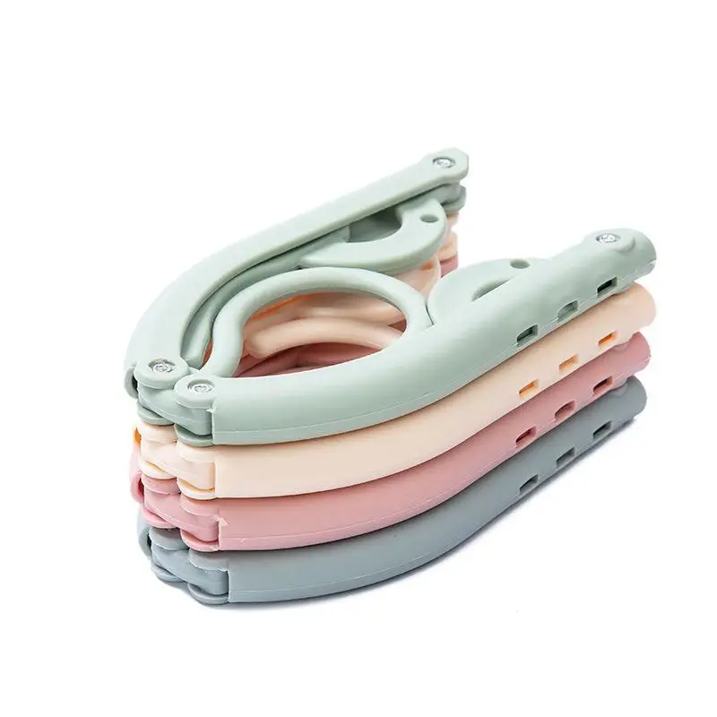 Foldable Clothes Hanger – Pack of 4, Non-Slip