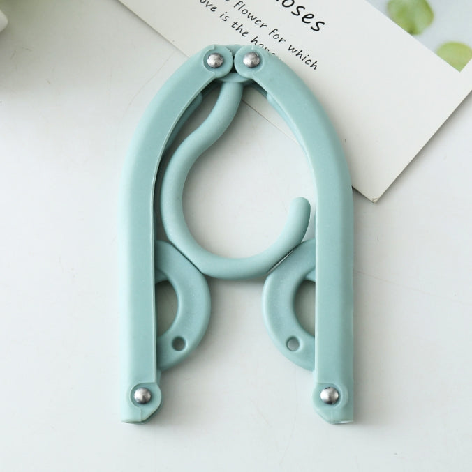 Foldable Clothes Hanger – Pack of 4, Non-Slip