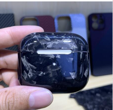 Carbon Fiber AirPods Case – Hard Shell, AirPods Pro & 3